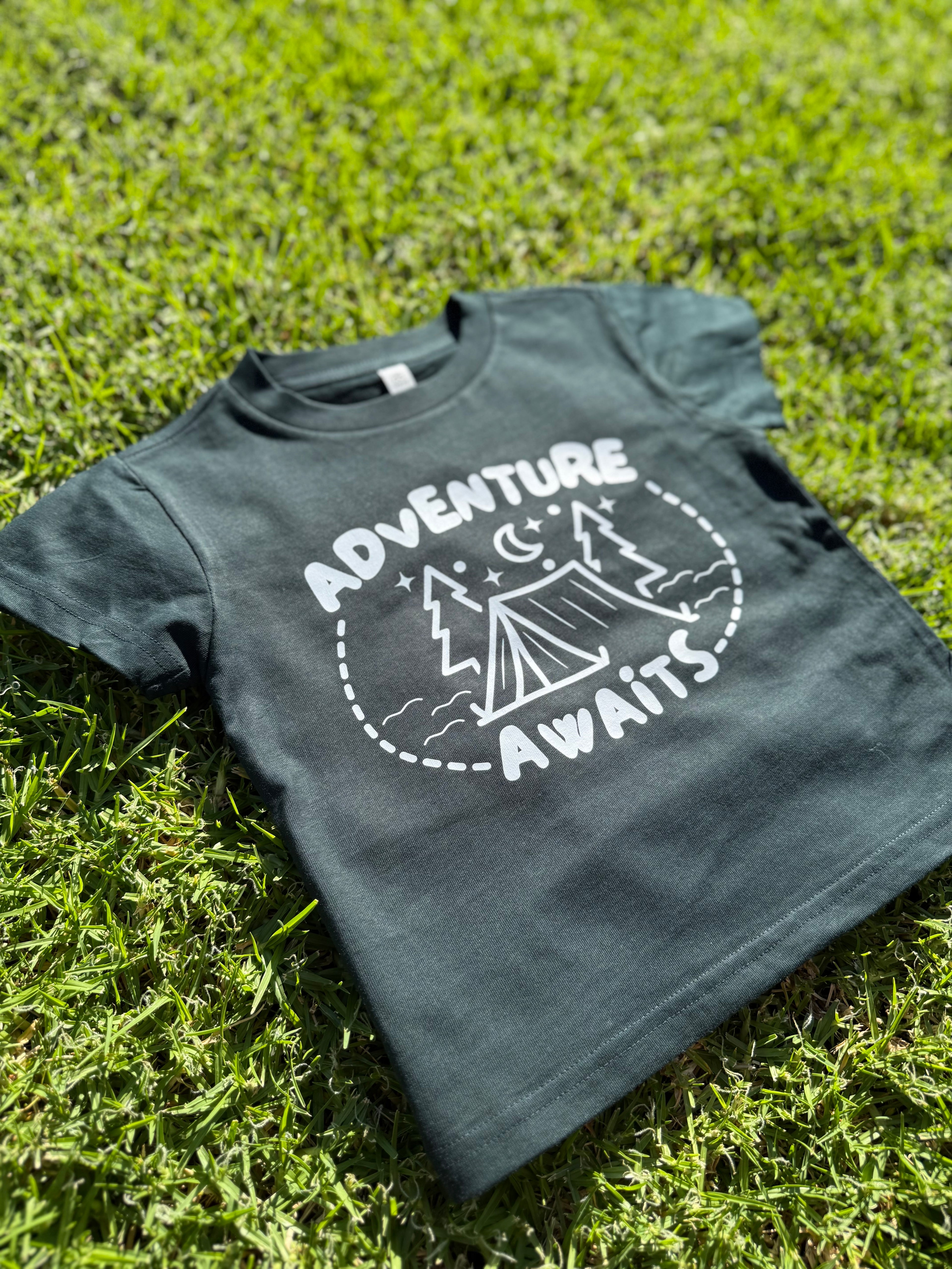 FOREST GREEN ADVENTURE TEE 🌲