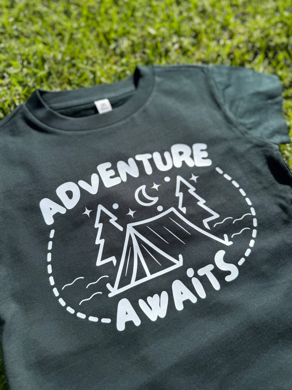 FOREST GREEN ADVENTURE TEE 🌲