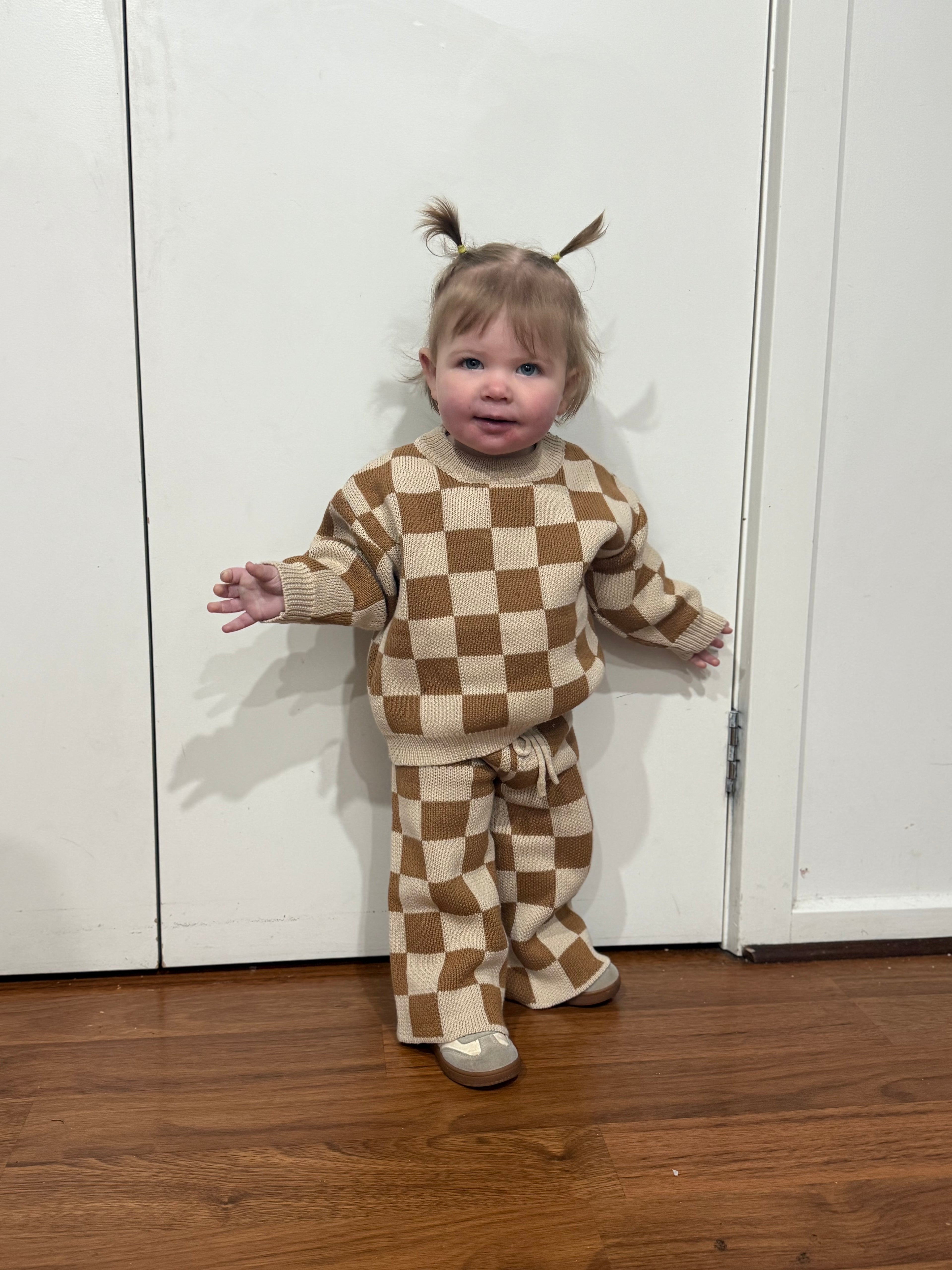 Checkerboard Knit Set – Brown
